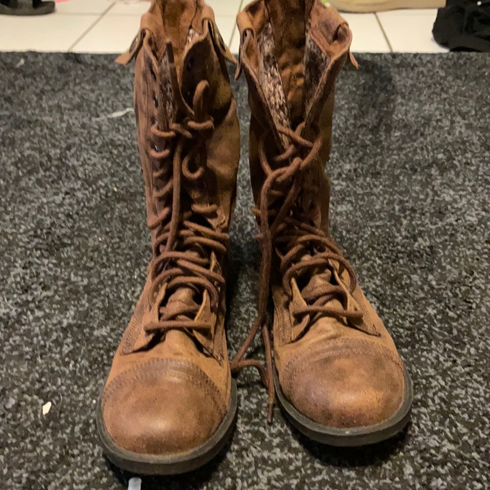 Brown mossimo ankle boots